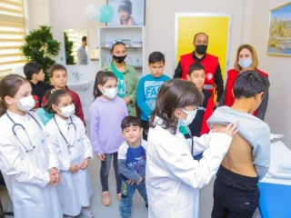 "West Hospital” aztəminatlı ailələrin övladlarını sevindirdi!
